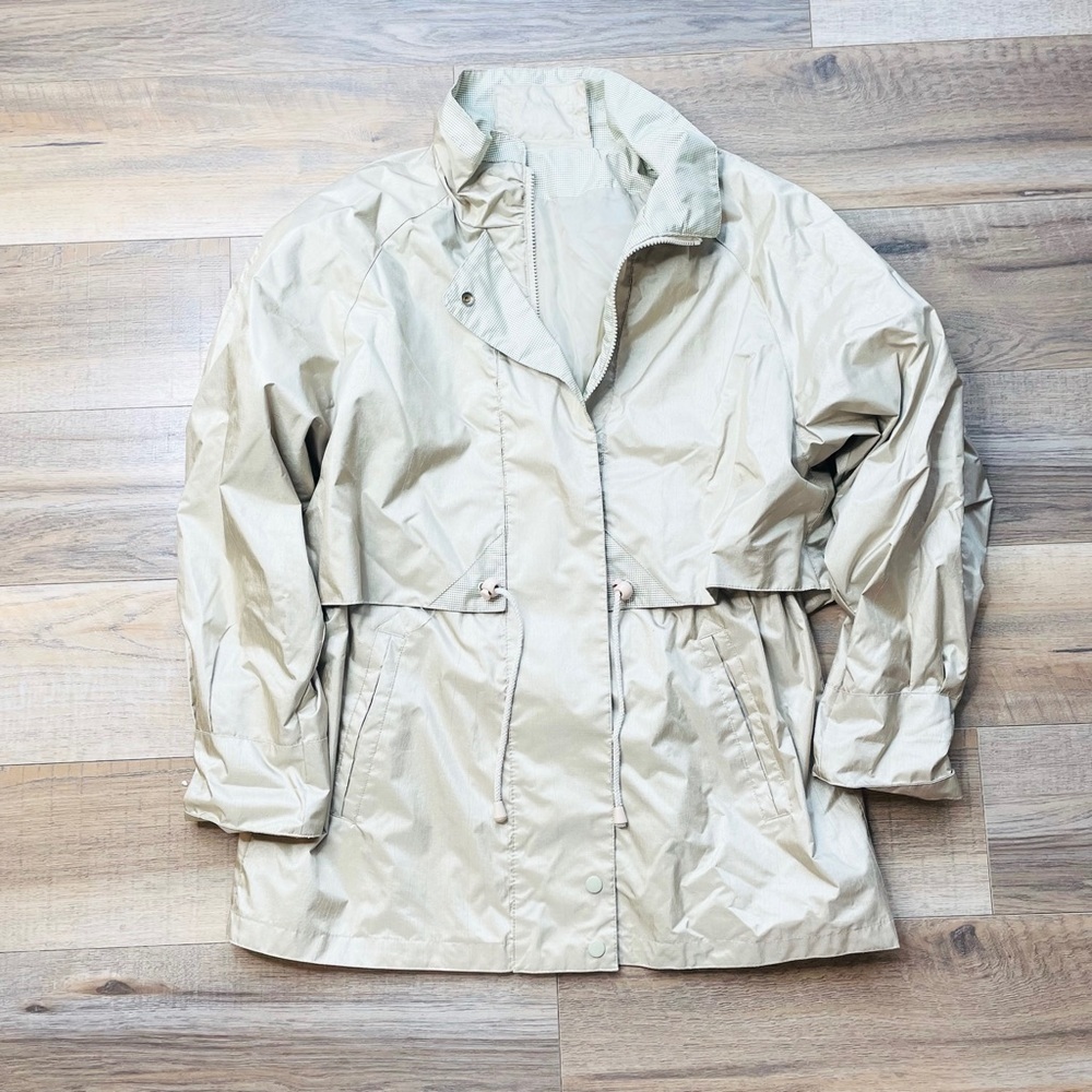 MS. Cambridge Vintage All Weather Cream Metallic Windbreaker Jacket Size P/M